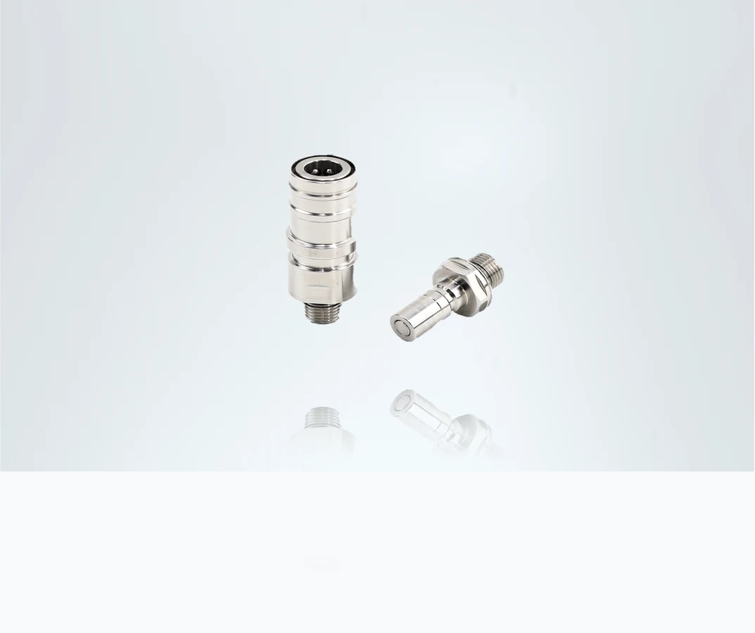 XBMC02GMP micro blind-mate coupling pair for chip-level liquid cooling